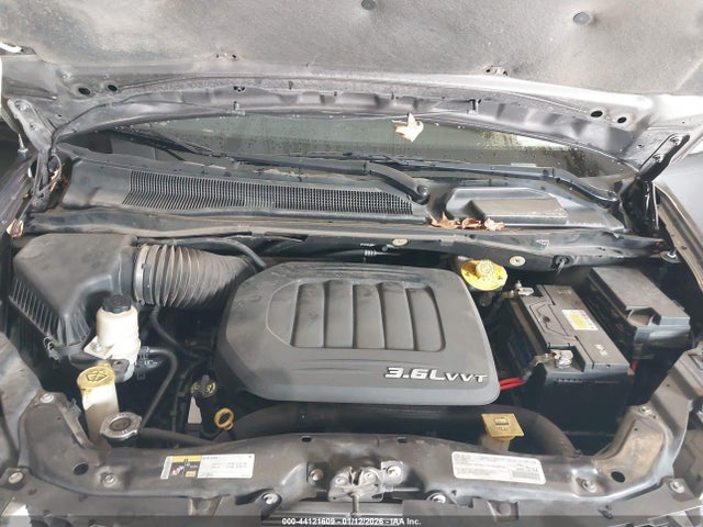 44121609 :رقم المزاد ، 2C4RDGCG5JR215524 vin ، 2018 Dodge Grand Caravan Sxt مزاد بيع