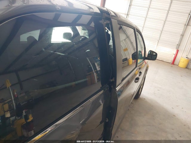 44121609 :رقم المزاد ، 2C4RDGCG5JR215524 vin ، 2018 Dodge Grand Caravan Sxt مزاد بيع