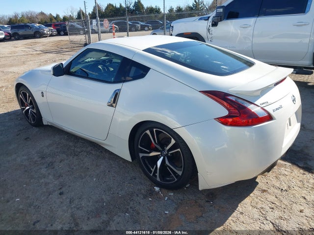2018 NISSAN 370Z JN1AZ4EH5JM570444 Photo 2