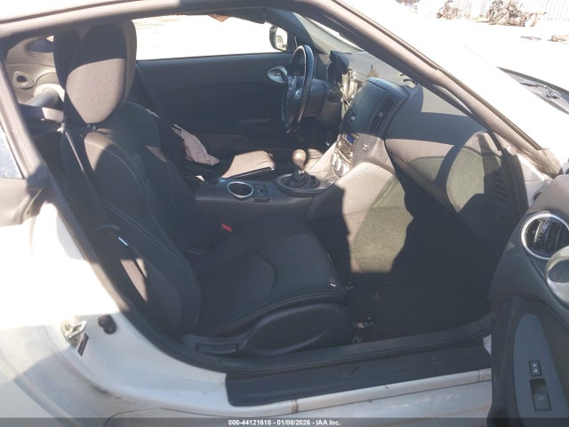 2018 NISSAN 370Z JN1AZ4EH5JM570444 Photo 4