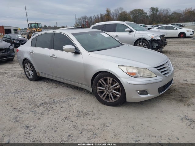 2011 HYUNDAI GENESIS KMHGC4DF2BU113838