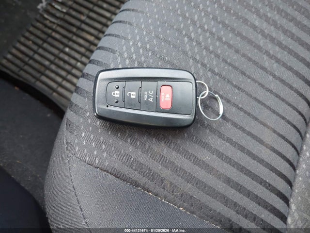 JTDKAMFPXN3225453 Toyota Prius Prime Le