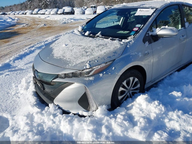 JTDKAMFPXN3225453 Toyota Prius Prime Le