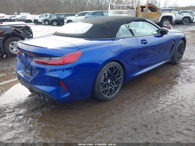 2023 BMW M8 CABRIOLET WBSDZ0C02PCK72974 Photo 3