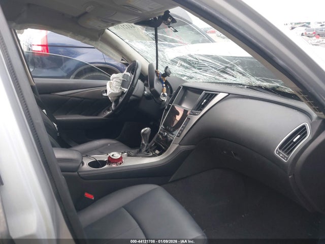 44121708 :رقم المزاد ، JN1CV7APXHM642090 vin ، 2017 Infiniti Q50 2.0t Base مزاد بيع