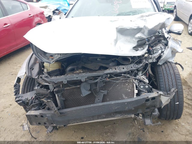 44121708 :رقم المزاد ، JN1CV7APXHM642090 vin ، 2017 Infiniti Q50 2.0t Base مزاد بيع