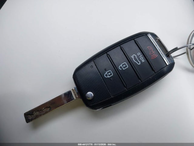 5XXGT4L32GG113671 KIA Optima Lx