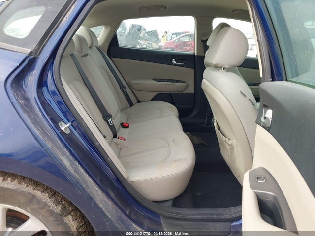 5XXGT4L32GG113671 KIA Optima Lx