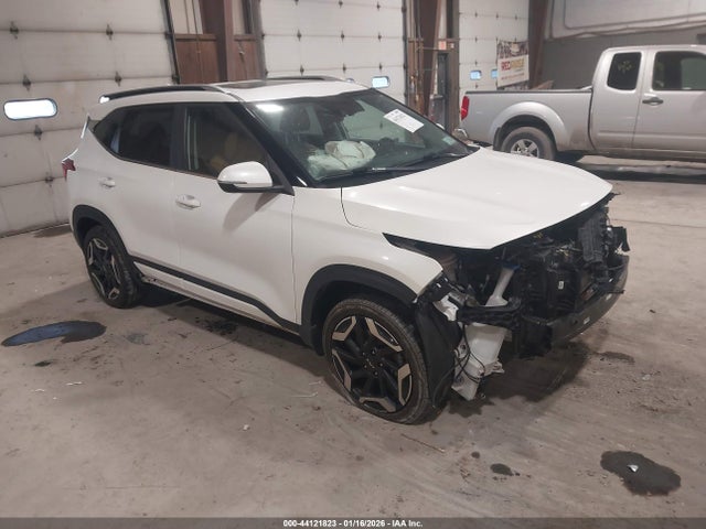 44121823 :رقم المزاد ، KNDETCA70R7558199 vin ، 2024 Kia Seltos Sx Turbo مزاد بيع