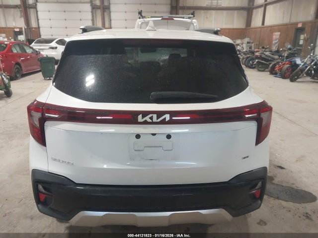 44121823 :رقم المزاد ، KNDETCA70R7558199 vin ، 2024 Kia Seltos Sx Turbo مزاد بيع