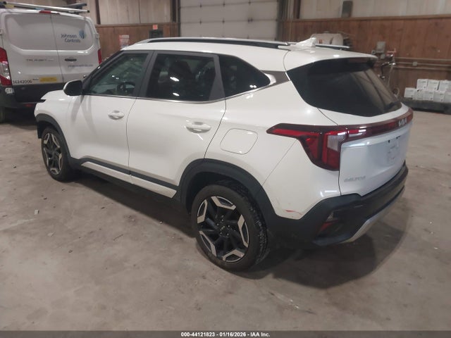 44121823 :رقم المزاد ، KNDETCA70R7558199 vin ، 2024 Kia Seltos Sx Turbo مزاد بيع