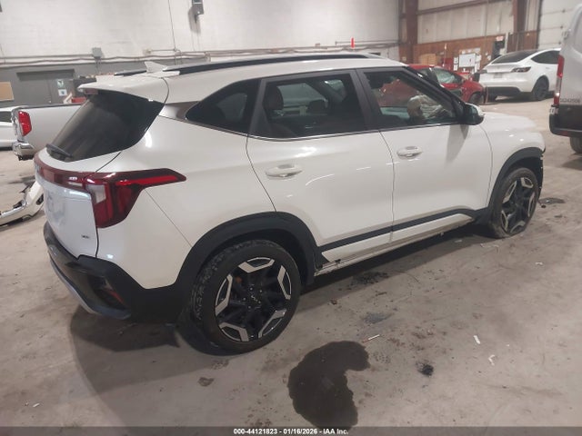 44121823 :رقم المزاد ، KNDETCA70R7558199 vin ، 2024 Kia Seltos Sx Turbo مزاد بيع
