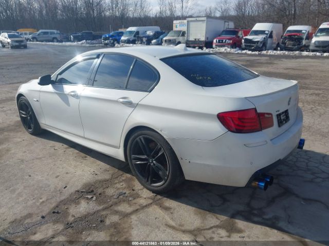 2013 BMW 550I WBAFU9C5XDDY71087 Photo 2