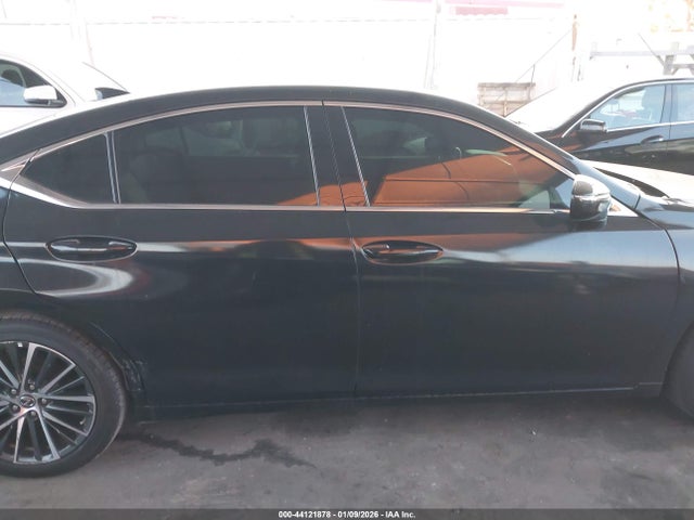Lexus ES 300H 2023 58ADA1C12PU027698 Image 14