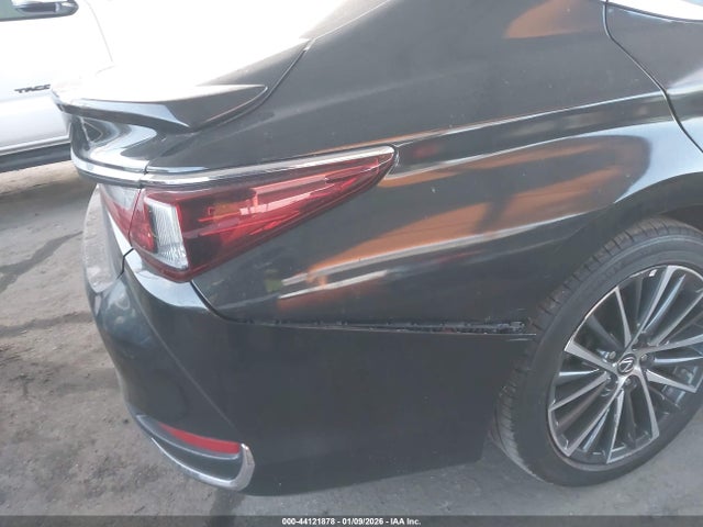 Lexus ES 300H 2023 58ADA1C12PU027698 Image 6