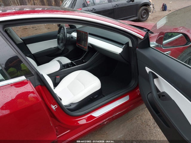 2018 TESLA MODEL 3 5YJ3E1EA5JF167527 Photo 4