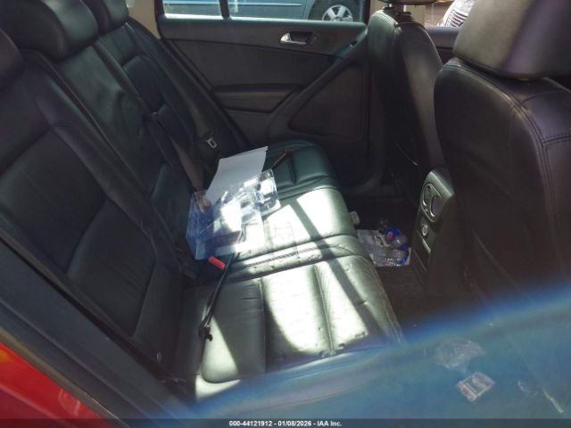 2011 VOLKSWAGEN TIGUAN WVGAV7AX1BW002152 Photo 7