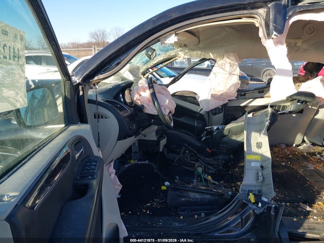 2012 Chrysler Town & Country Touring მანქანა იყიდება აუქციონზე, vin: 2C4RC1BG7CR400484, აუქციონის ნომერი: 44121975