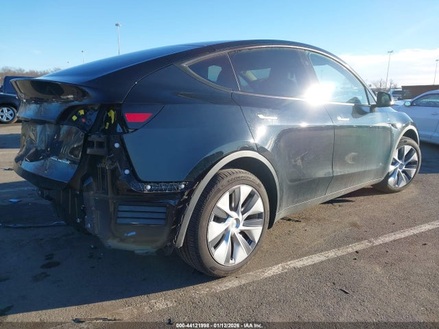 2023 TESLA MODEL Y 7SAYGDEEXPA184014 Photo 3