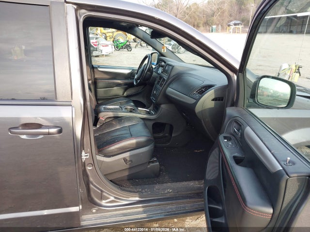 2C4RDGEG4JR342228 Dodge Grand Caravan Gt