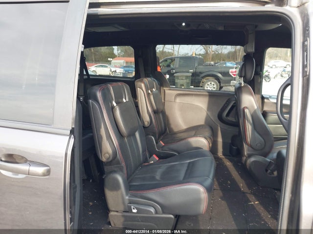 2C4RDGEG4JR342228 Dodge Grand Caravan Gt