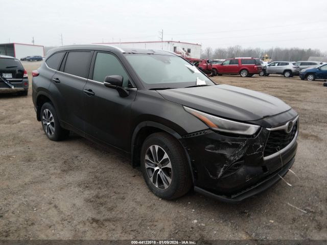 2021 TOYOTA HIGHLANDER 5TDGZRBH4MS529207
