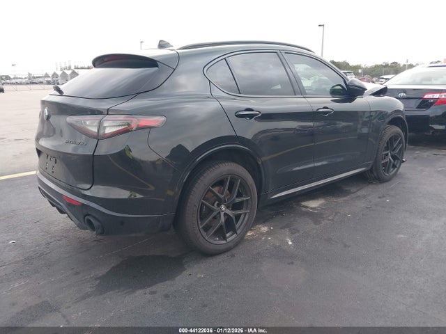 2021 ALFA ROMEO STELVIO ZASPAKBN4M7D13976 Photo 3