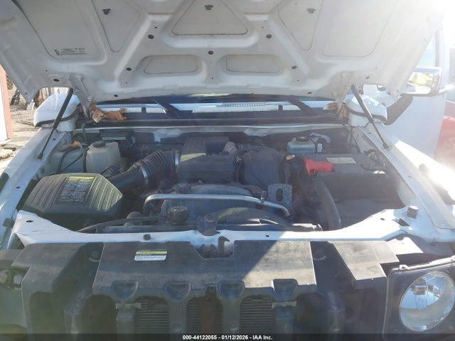 2008 HUMMER H3 SUV 5GTEN13E288153862 Photo 9