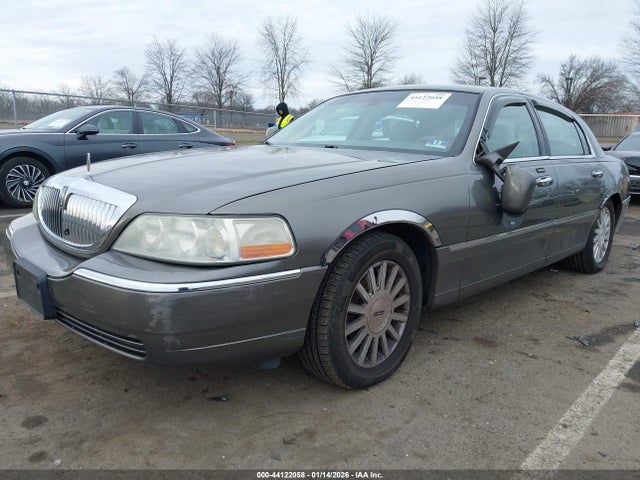 2004 LINCOLN TOWN CAR 1LNHM83W64Y614687 Photo 1