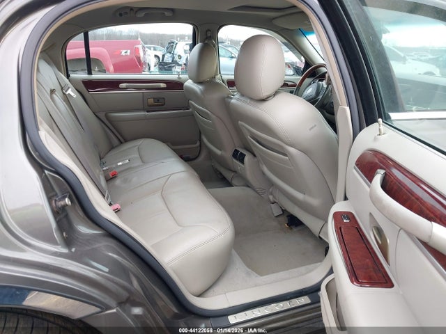 2004 LINCOLN TOWN CAR 1LNHM83W64Y614687 Photo 7