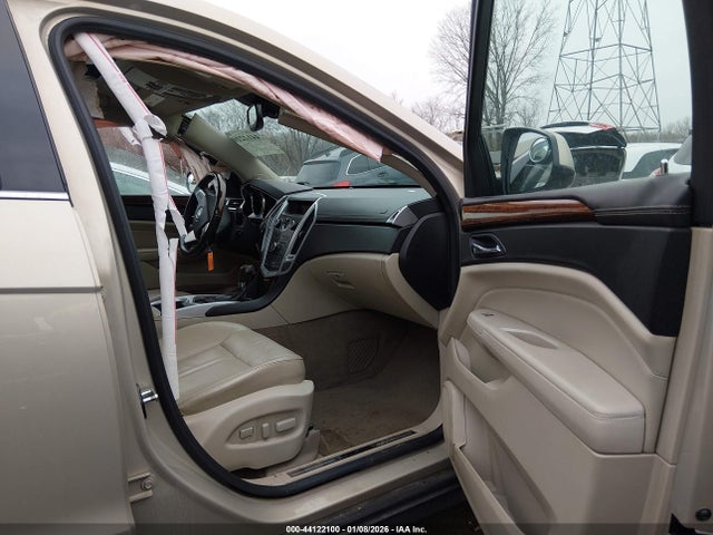 44122100 :رقم المزاد ، 3GYFNAEY3AS510735 vin ، 2010 Cadillac Srx Luxury Collection مزاد بيع