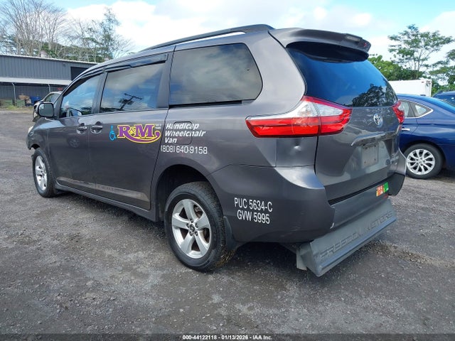 5TDKZ3DC3KS990324 Toyota Sienna Le 8 Passenger