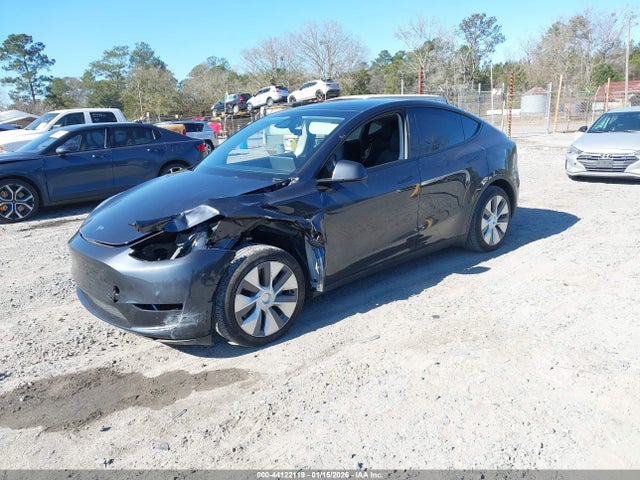 2024 TESLA MODEL Y 7SAYGDEEXRF084114 Photo 1