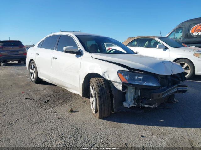 2015 VOLKSWAGEN PASSAT 1VWBT7A36FC025927