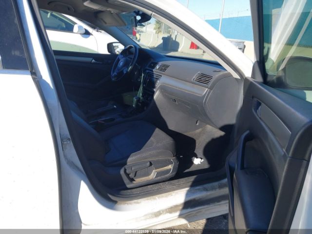 2015 VOLKSWAGEN PASSAT 1VWBT7A36FC025927 Photo 4