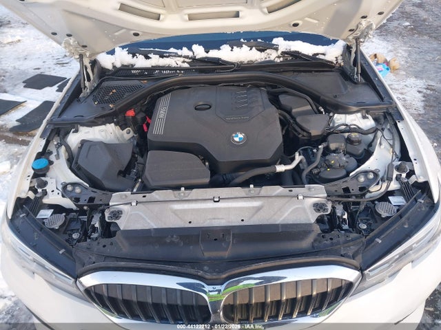 3MW5R7J02M8C01491 BMW 330i Xdrive