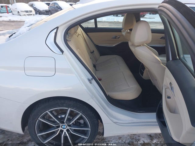 3MW5R7J02M8C01491 BMW 330i Xdrive