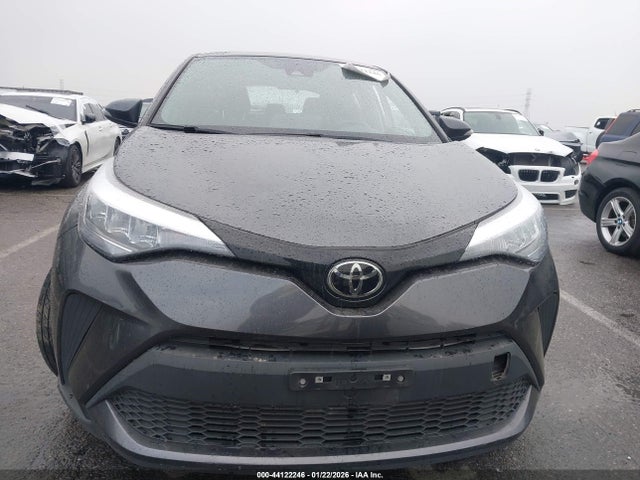 NMTKHMBX2NR141237 Toyota C-HR XLE