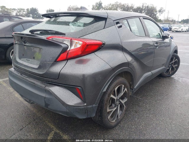 NMTKHMBX2NR141237 Toyota C-HR XLE
