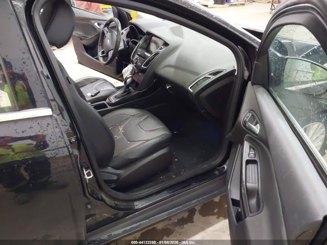 1FADP3N27JL223263 Ford Focus Titanium