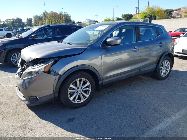 JN1BJ1CP0HW013783 Nissan Rogue Sport S