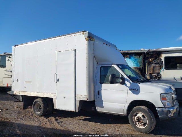 Ford E-450 Cutaway 2017 1FDXE4FS8HDC44642 Image 13
