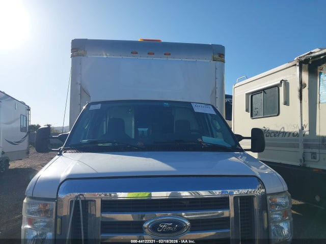 Ford E-450 Cutaway 2017 1FDXE4FS8HDC44642 Image 11