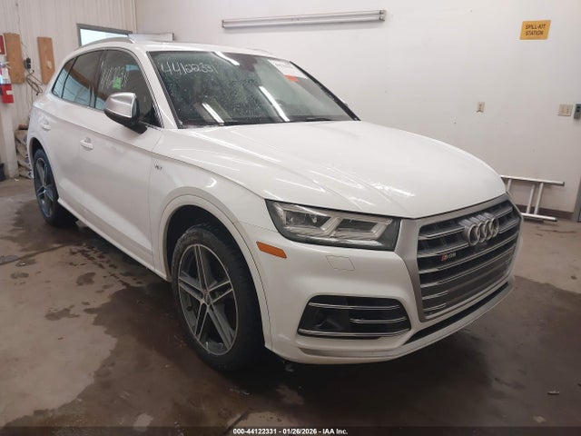 2018 AUDI SQ5 WA1C4BFY3J2064110 Photo 0
