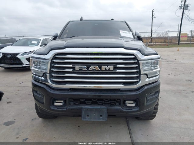 3C6UR5GL4LG178232 RAM 2500 Laramie Longhorn 4x4 6&#039;4 Box