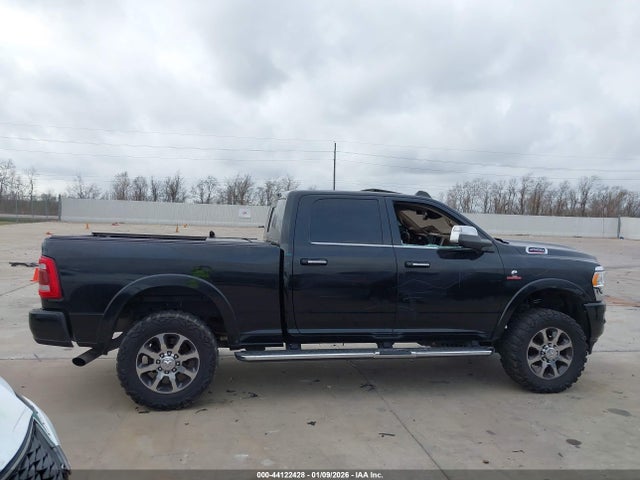 3C6UR5GL4LG178232 RAM 2500 Laramie Longhorn 4x4 6&#039;4 Box