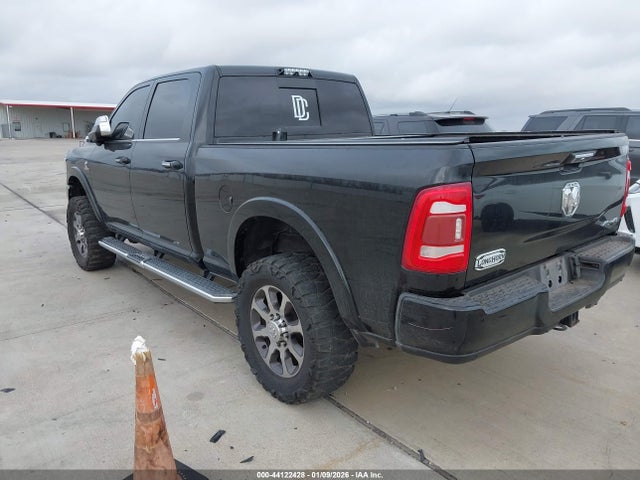 3C6UR5GL4LG178232 RAM 2500 Laramie Longhorn 4x4 6&#039;4 Box