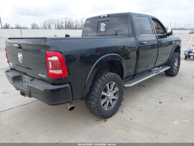 3C6UR5GL4LG178232 RAM 2500 Laramie Longhorn 4x4 6&#039;4 Box