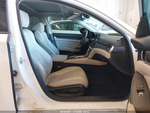 2018 HONDA ACCORD HYBRID 1HGCV3F95JA001650 Photo 4
