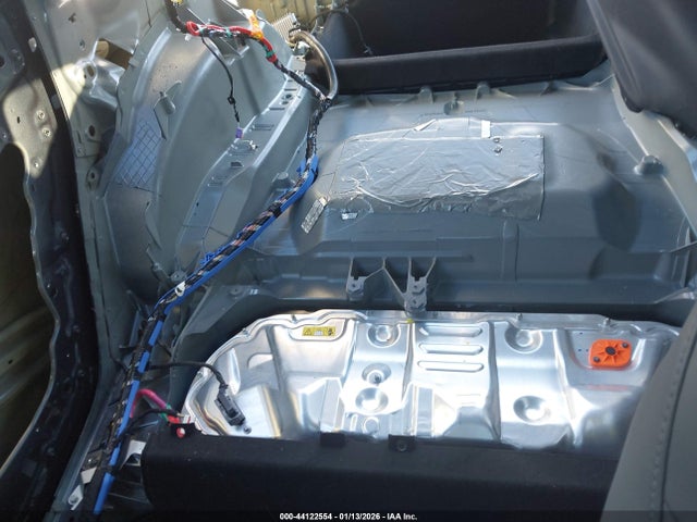 2026 TESLA MODEL Y 7SAYGDEE8TA460619 Photo 9